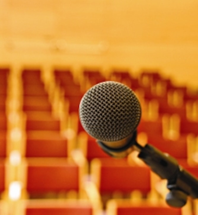 T7 - Microphone 240 x 260 px.jpg