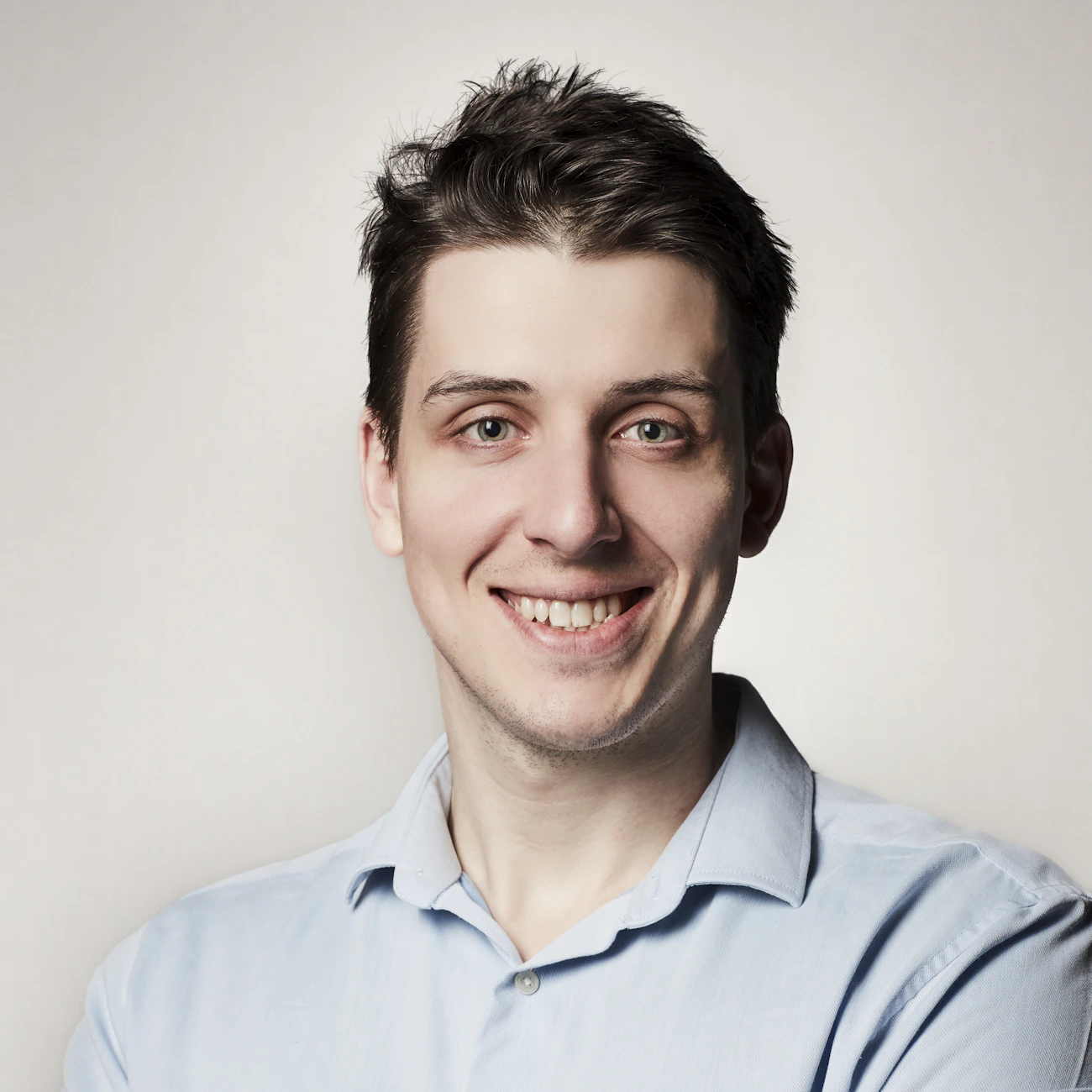 Tom Willmore Headshot.jpg