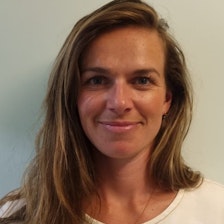 Georgie headshot.jpg